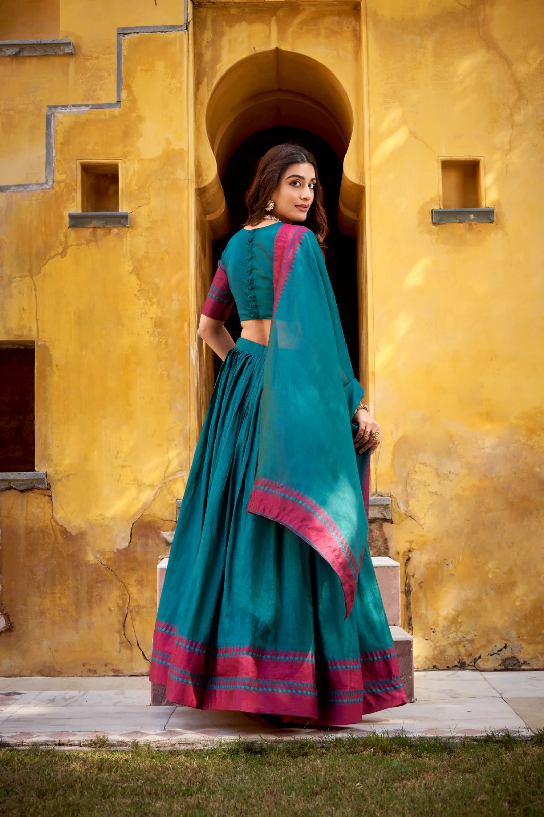 Evanik Pure Chanderi With Thread Work Lehenga Choli - Image 3
