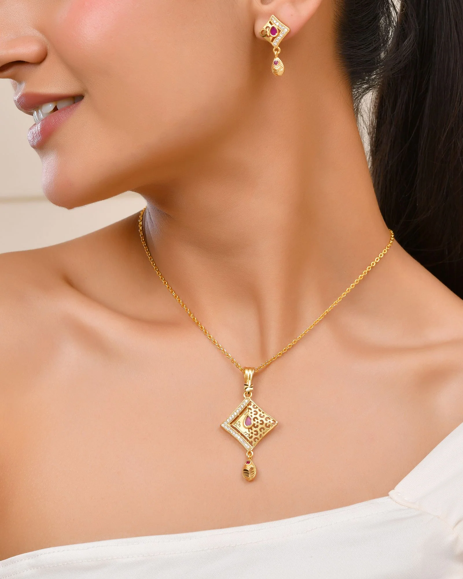 Jewels Nest Gold Finish Square Pendant Necklace Set With Stone Stud Earrings For Women - Image 2