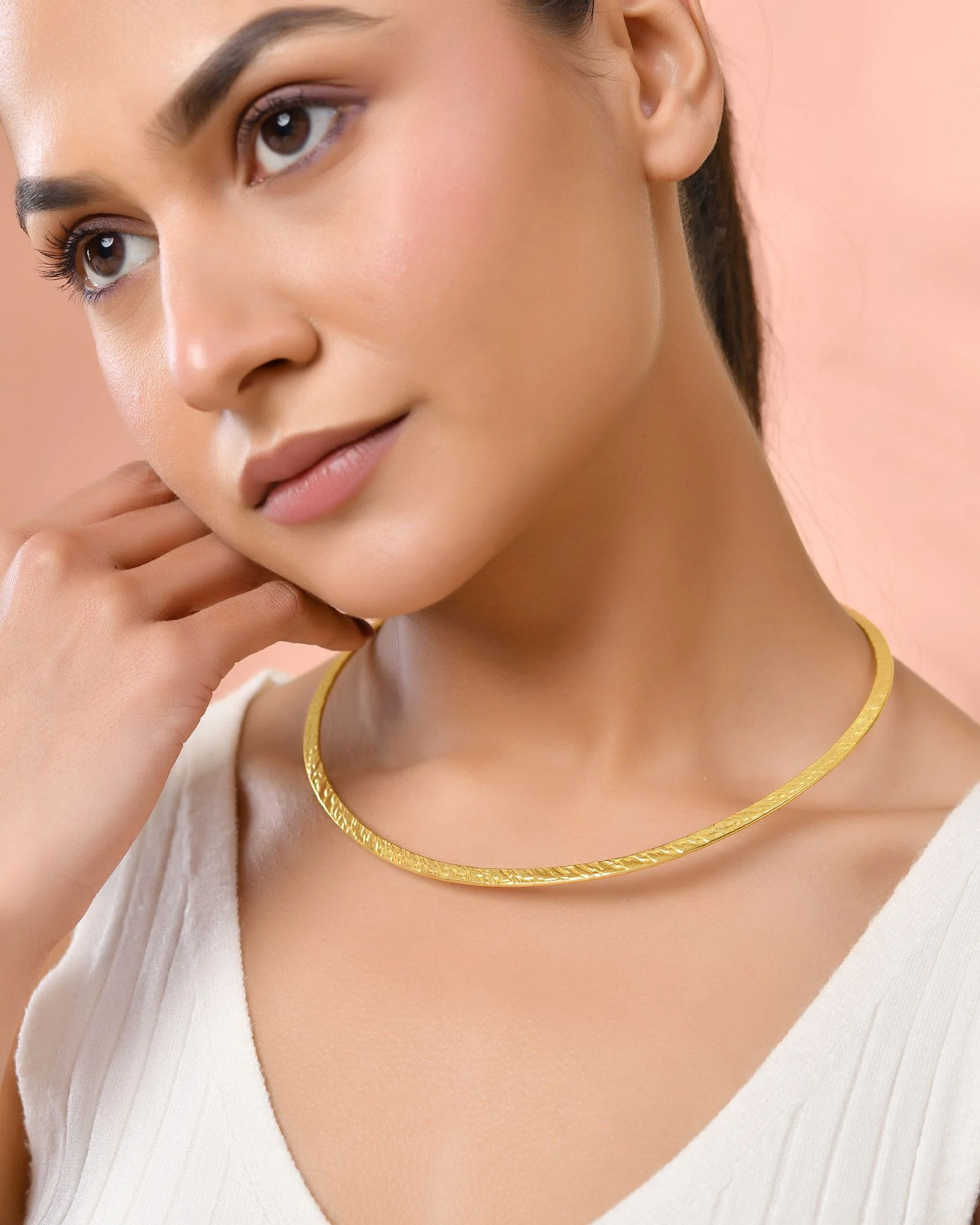Jewels Nest Gold-Tone Textured Collar Necklace For Women | Minimal Statement Chain Jewellery - Image 3