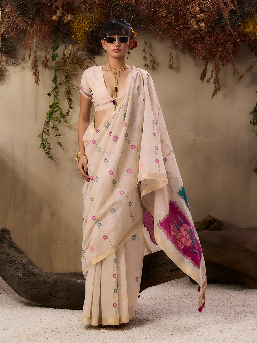 Monjolika Fashion Cotton Blend woven Cream Saree - Image 3