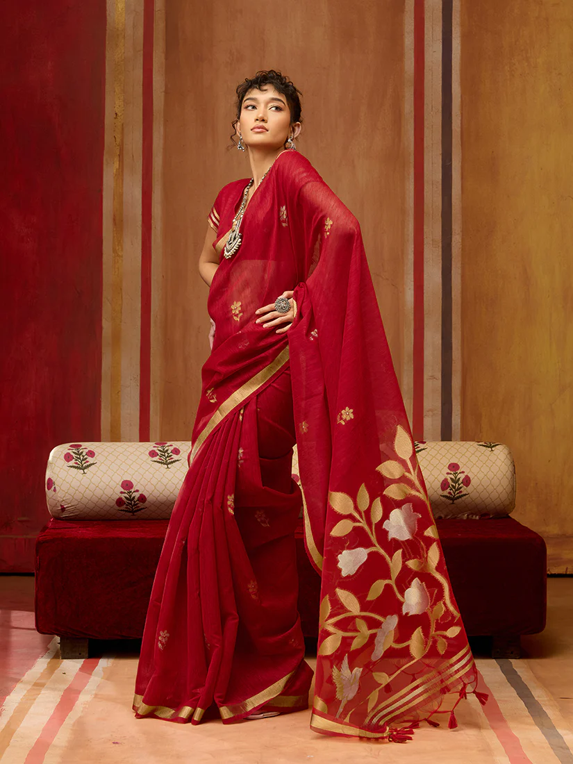 Monjolika Fashion Red Silk Blend woven Work Saree - Image 2