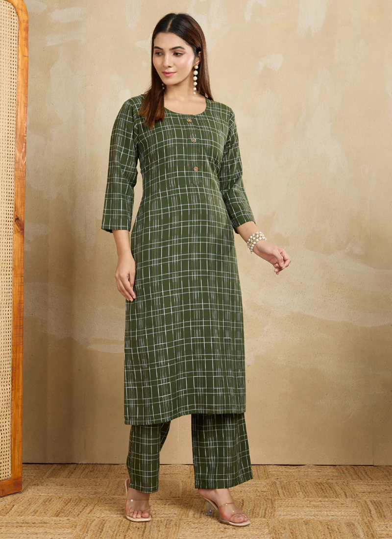 Prazu Fashion Green Printed Cotton Blend Kurta Pant Set - Image 2