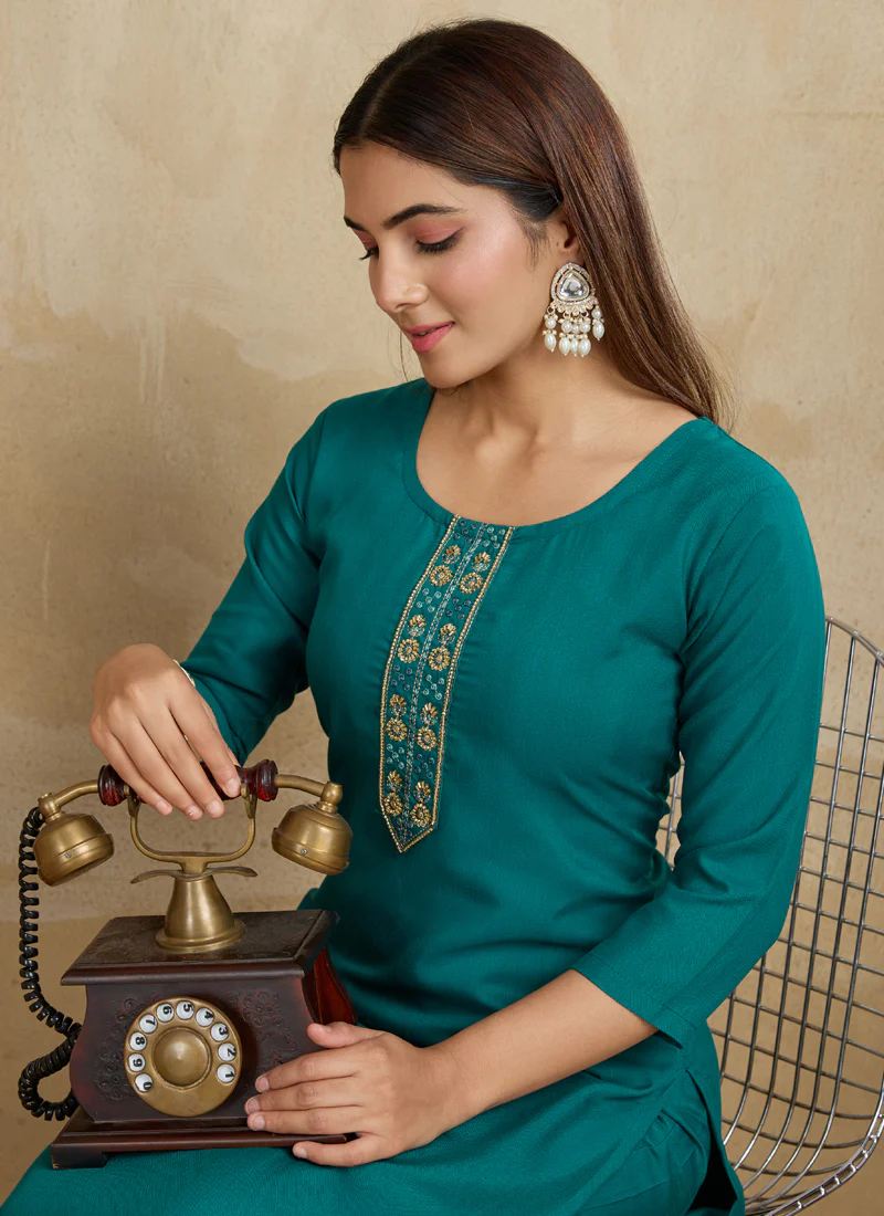 Prazu Fashion Rama Printed Cotton Blend Kurta Pant Set - Image 4